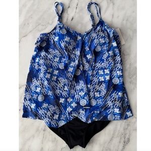 ShapeSolver by Penbrooke Nwt Blue, White & Black One Piece Swimsuit Swim Suit